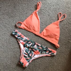 🚨SOLD🚨 Tropical Bikini Top